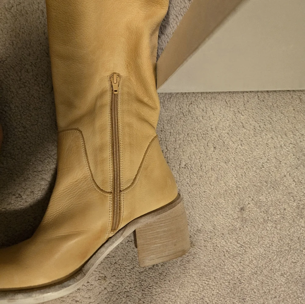 Tan Banana Leather Free People Essential Slouch Women's Boots 37 7 Like New - Picture 3 of 8